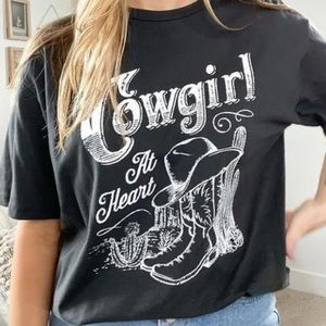 🔹New🔹Western Graphic Desert Tee